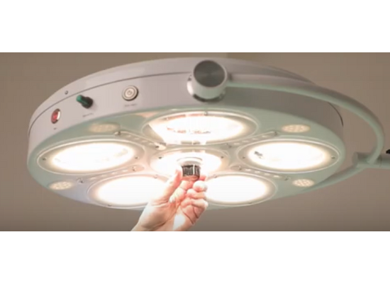 Потолочный хирургический медицинский светильник FotonFLY 5С-A с камерой и с ИБП